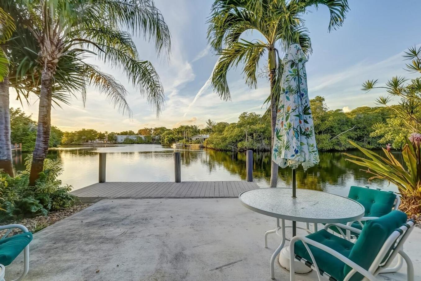 Waterfront Apartment Private Patio Pool Fort Lauderdale Esterno foto